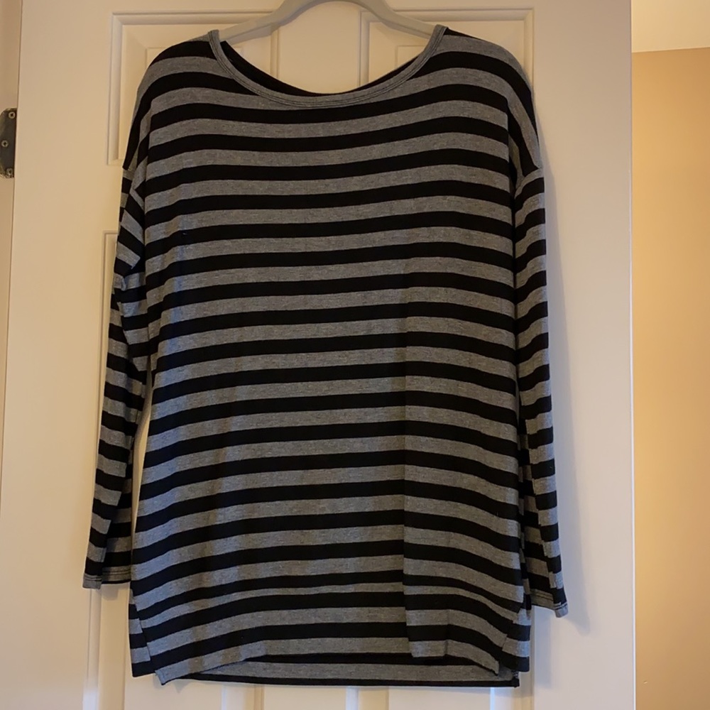 A Pea in the Pod Maternity top
